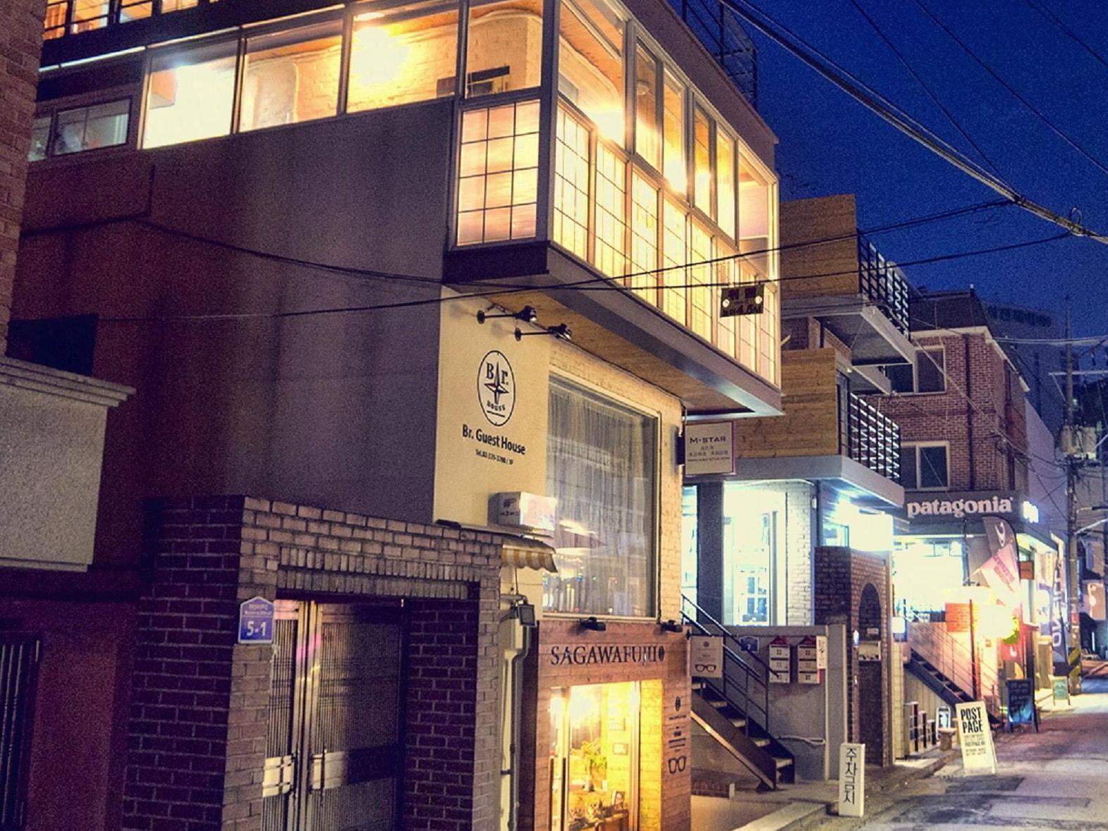 Br. Guesthouse Hongdae Сеул Екстериор снимка